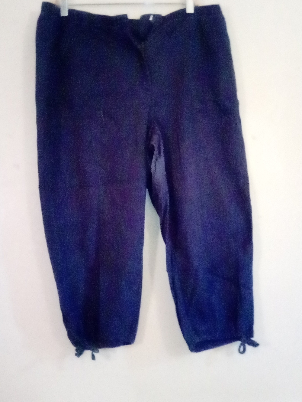 Navy Blue Pull-On Capris Pants _Classic Elements